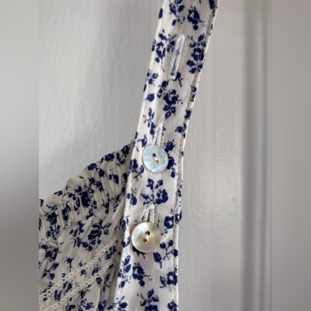 Sleeveless Floral Blue & White Women's Smocked Cami Top Boho Summer Peasantcore - Picture 5 of 7